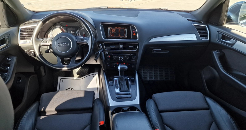 Audi Q5 cena 87900 przebieg: 145000, rok produkcji 2015 z Pasym małe 704